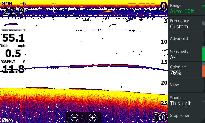 Interpret these sonar images taken with a Lowrance 2D sonar using 105 kHz frequency and ONIX using 800 kHz for down imaging.